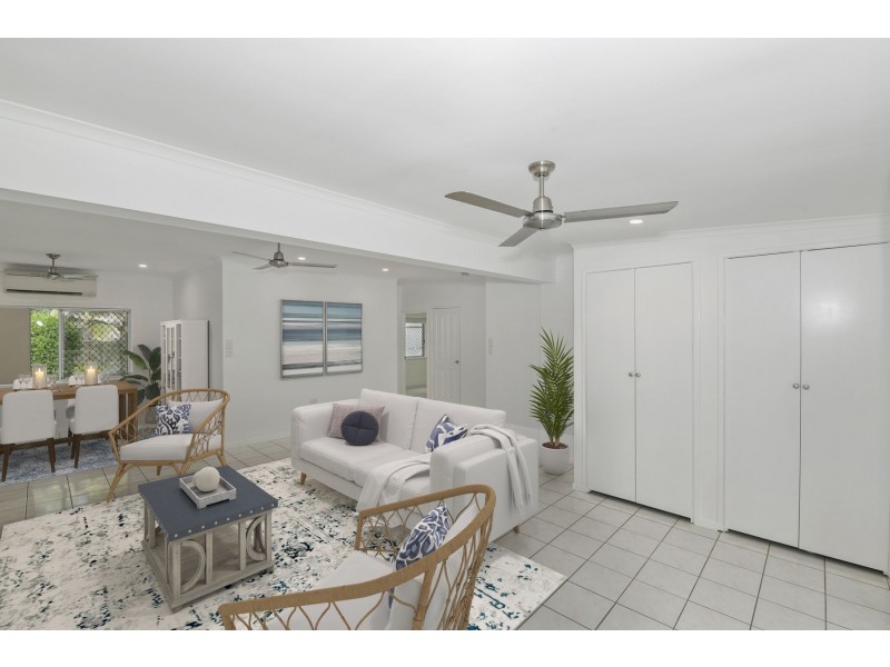 8 Volute Close, Trinity Beach QLD 4879