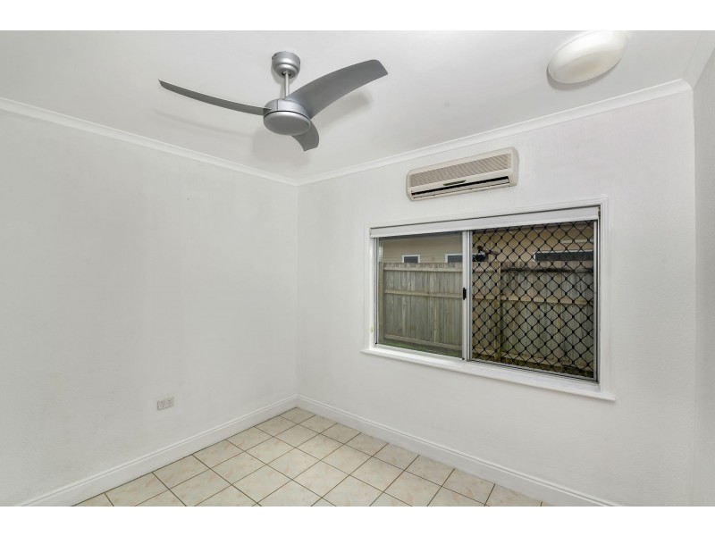 8 Volute Close, Trinity Beach QLD 4879