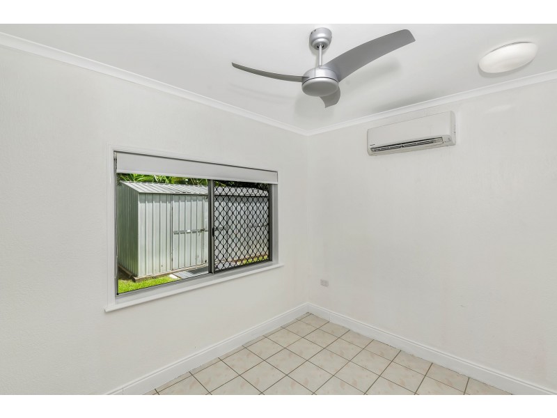 8 Volute Close, Trinity Beach QLD 4879
