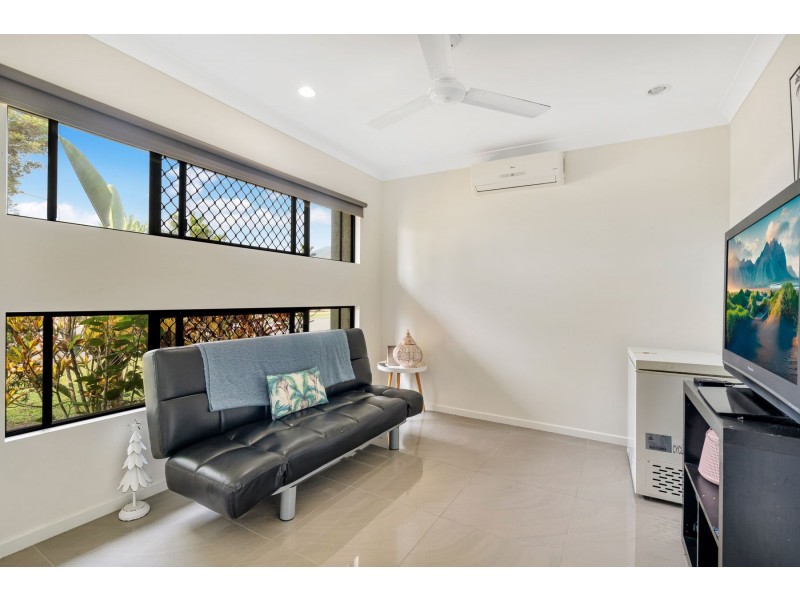 11 The Avenue, Trinity Park QLD 4879
