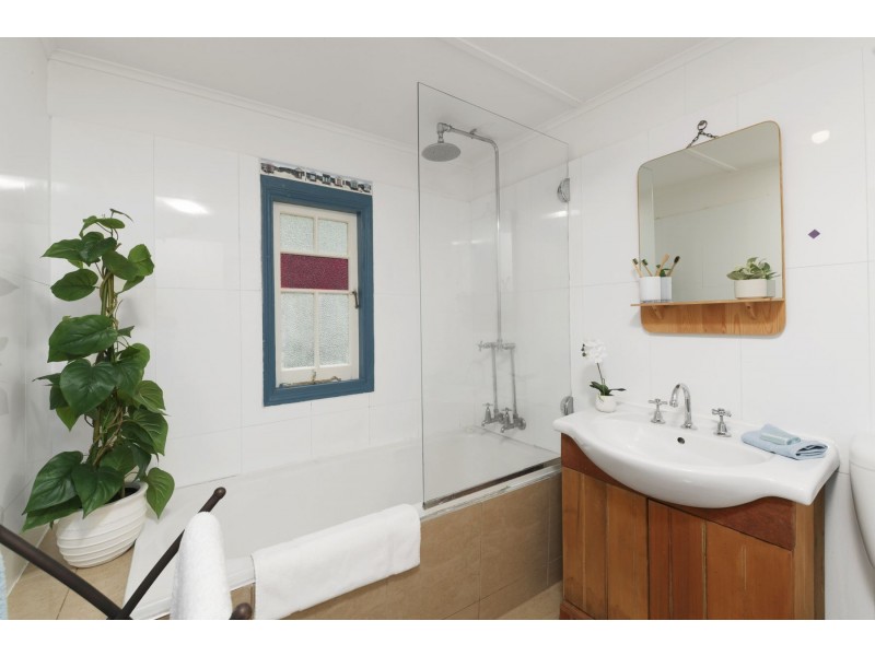12 Queen Street, Parramatta Park QLD 4870