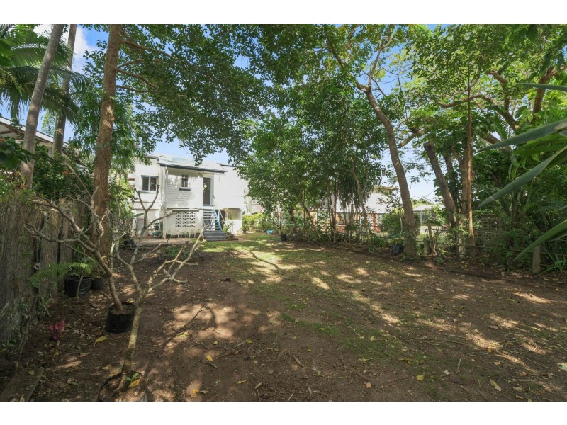 12 Queen Street, Parramatta Park QLD 4870