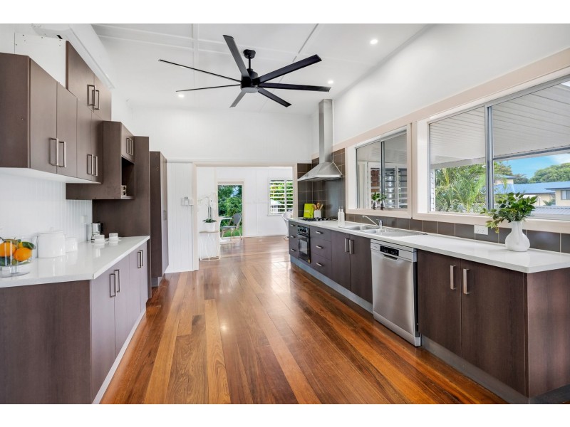 32 Old Smithfield Road, Freshwater QLD 4870