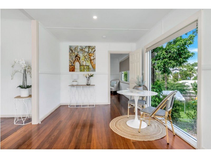32 Old Smithfield Road, Freshwater QLD 4870