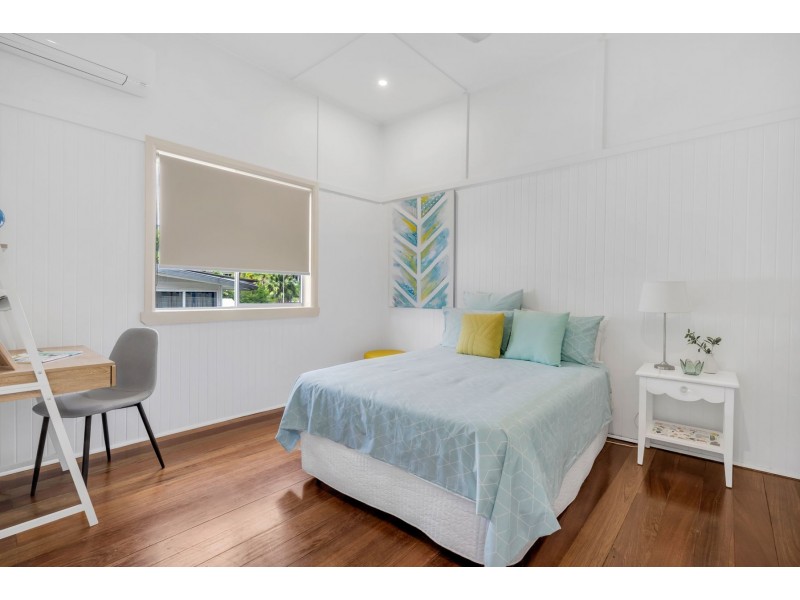 32 Old Smithfield Road, Freshwater QLD 4870