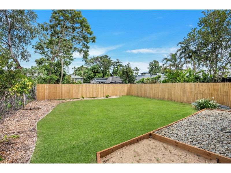 32 Old Smithfield Road, Freshwater QLD 4870