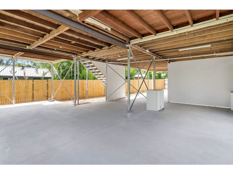 32 Old Smithfield Road, Freshwater QLD 4870