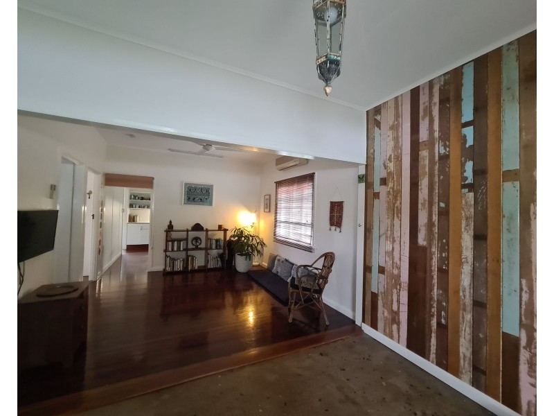 27 Nelson Street, Bungalow QLD 4870