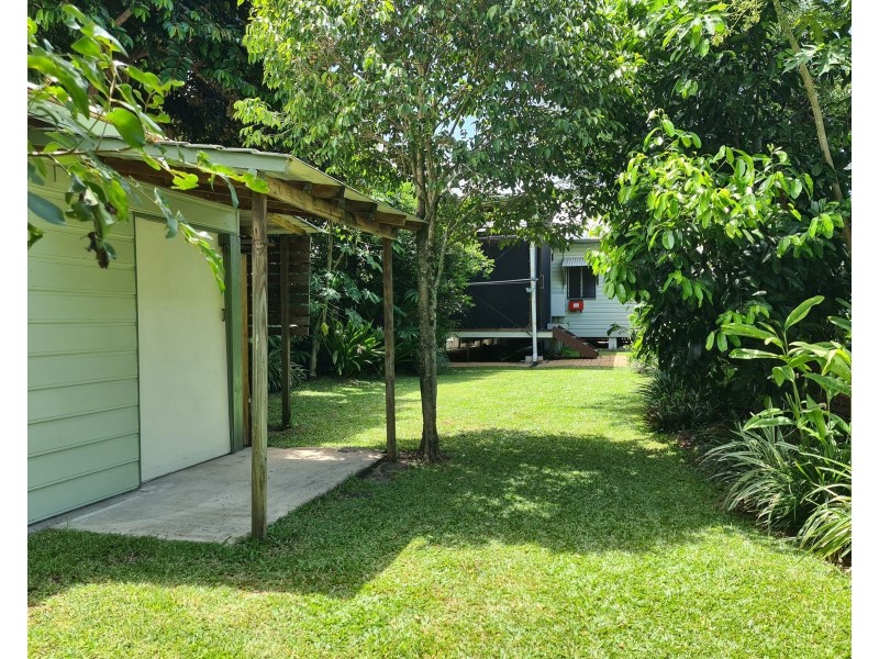 27 Nelson Street, Bungalow QLD 4870