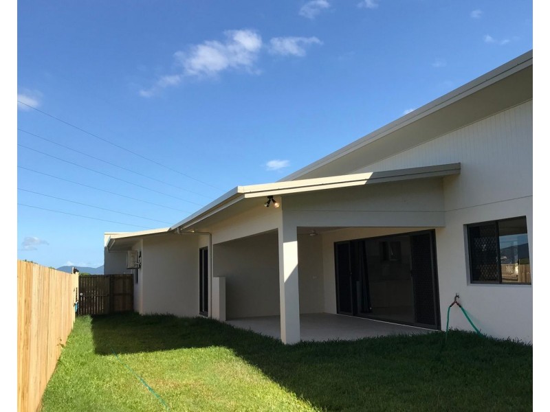 14 Trout Street, Kanimbla QLD 4870