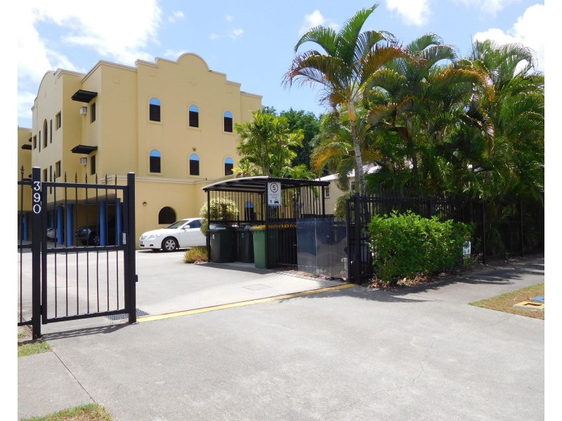 8/390 Draper Street, Parramatta Park QLD 4870