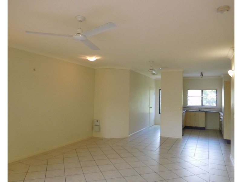 8/390 Draper Street, Parramatta Park QLD 4870