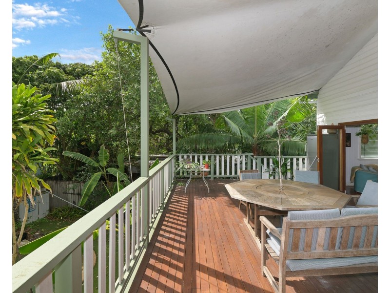 50 Marshall Street, Machans Beach QLD 4878