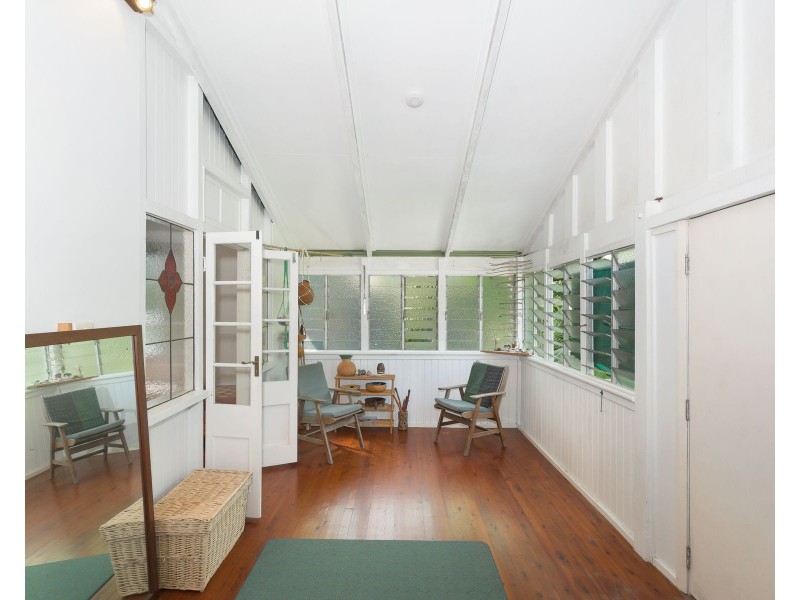 50 Marshall Street, Machans Beach QLD 4878