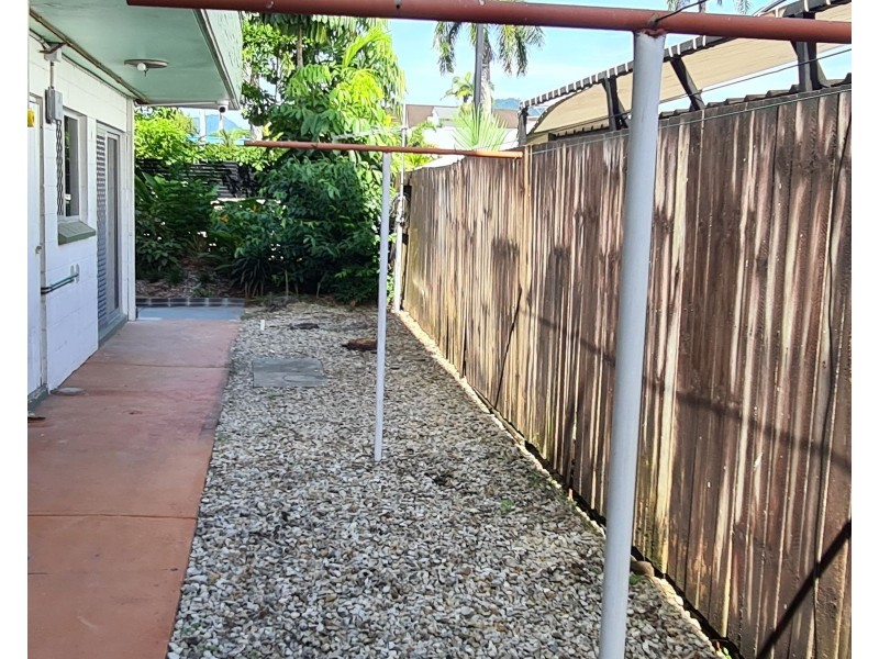 4/248 Sheridan Street, Cairns North QLD 4870