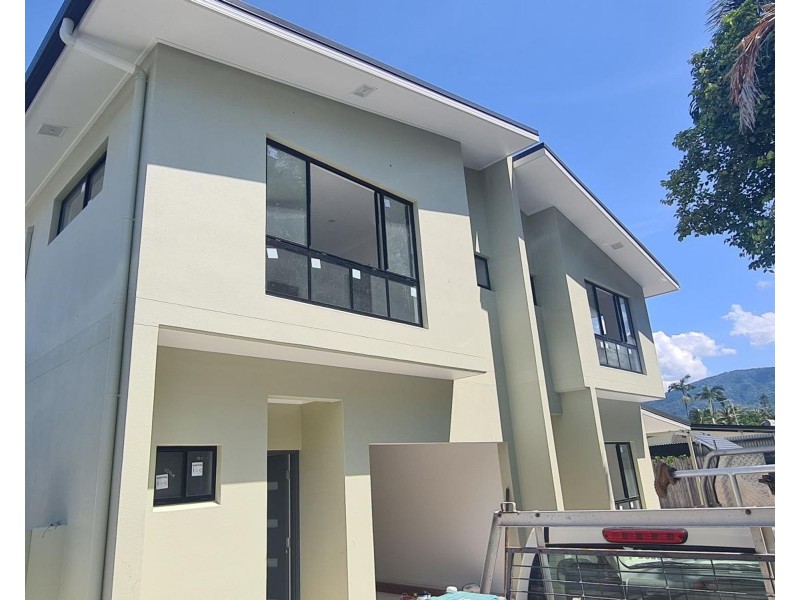 71B Hayward Street, Mooroobool QLD 4870