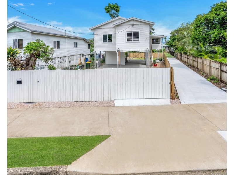 32 Old Smithfield Road, Freshwater QLD 4870