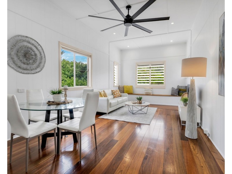 32 Old Smithfield Road, Freshwater QLD 4870