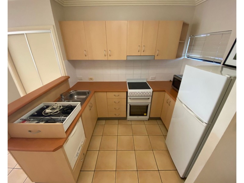 9/37-39 Digger Street, Cairns North QLD 4870