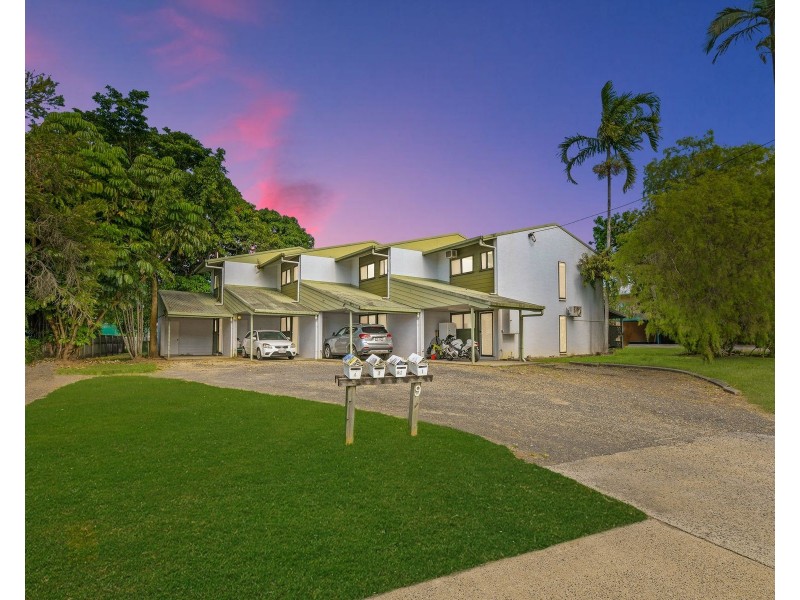 9 Rigg Street, Woree QLD 4868