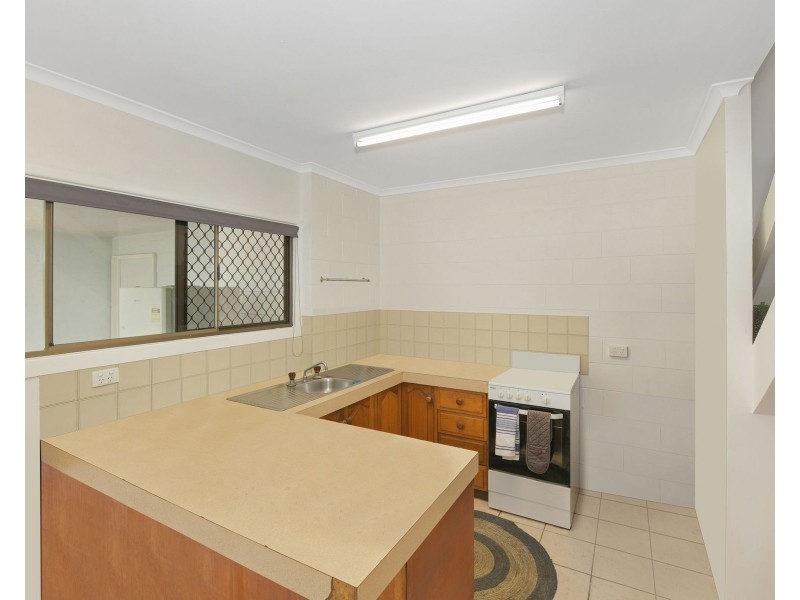 9 Rigg Street, Woree QLD 4868