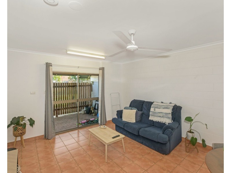 9 Rigg Street, Woree QLD 4868