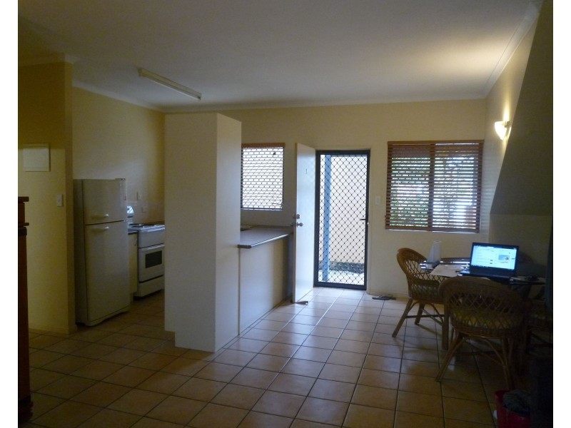 3/22-24 Toogood Road, Woree QLD 4868