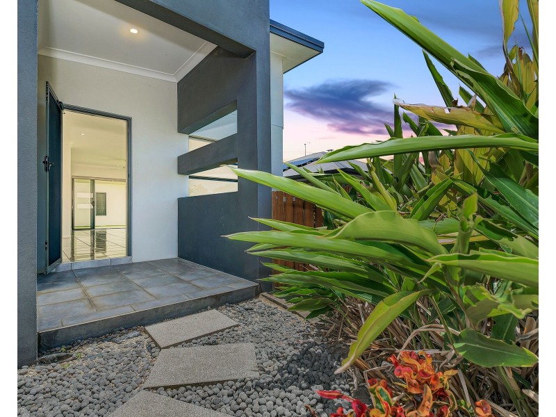 17 Bluecove Circuit, Trinity Park QLD 4879