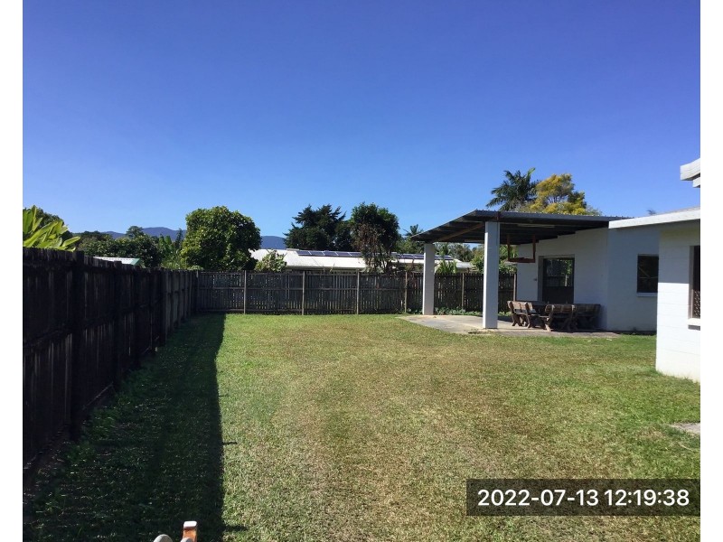 4 Lobelia Court, Mooroobool QLD 4870