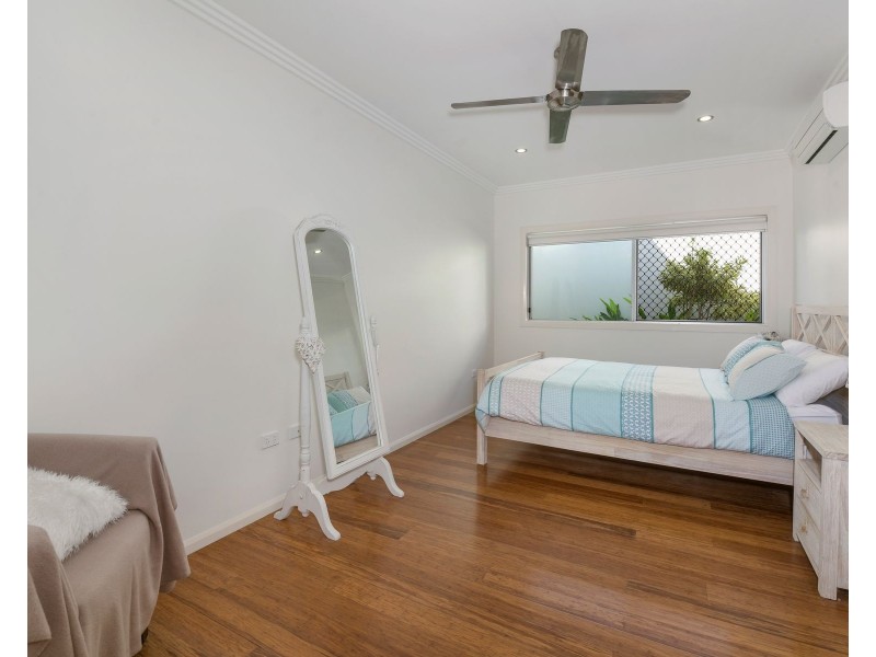 42 Harbour Drive, Trinity Park QLD 4879