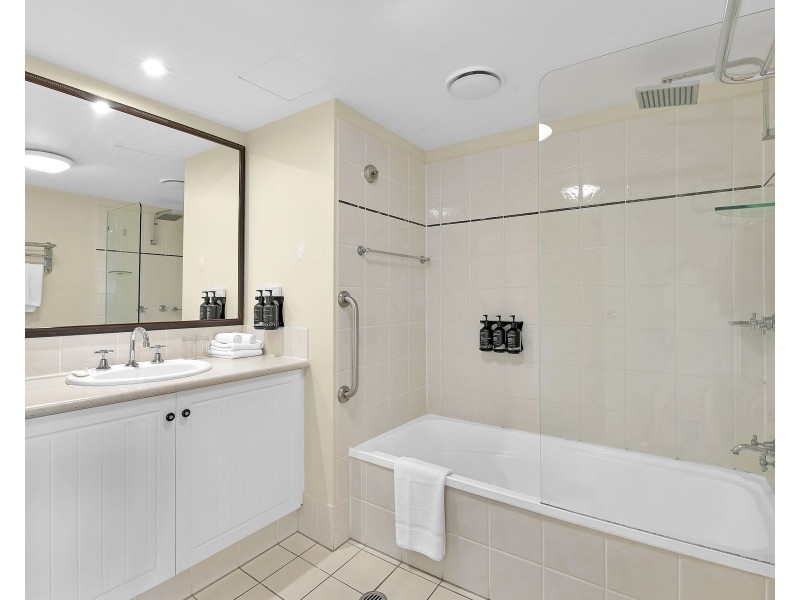 59/53-57 Esplanade, Cairns City QLD 4870