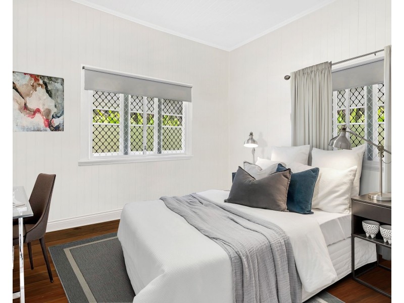 42 Lily Street, Cairns North QLD 4870