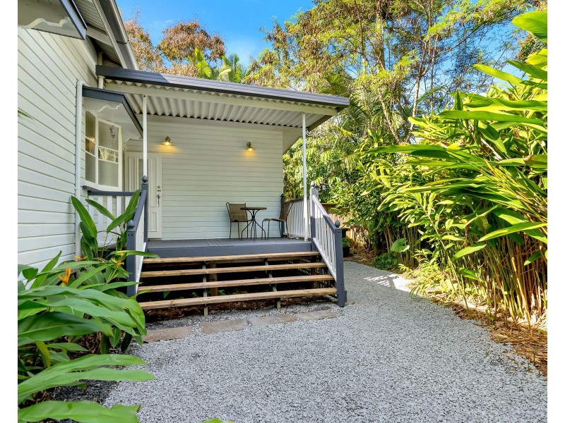 42 Lily Street, Cairns North QLD 4870