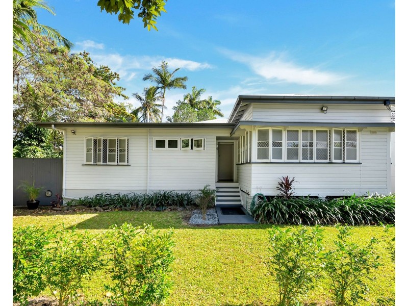 42 Lily Street, Cairns North QLD 4870