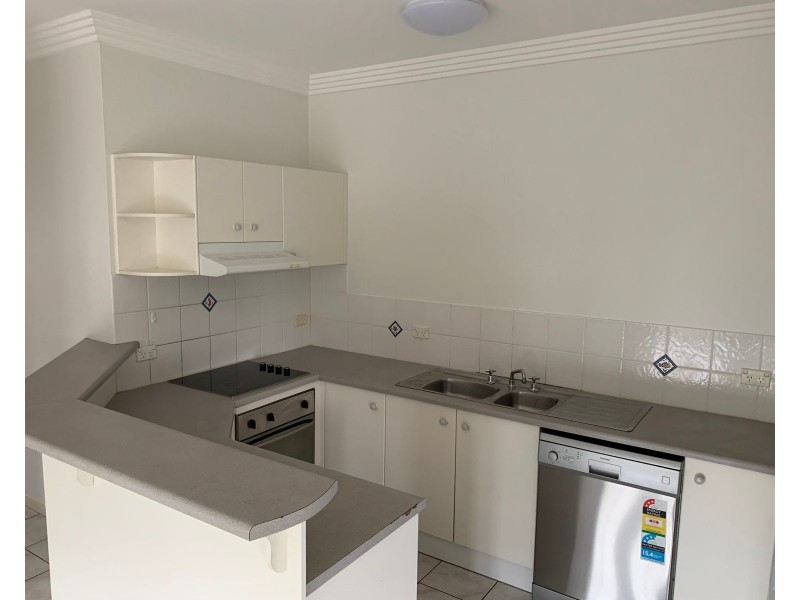 7/178 McLeod Street, Cairns North QLD 4870