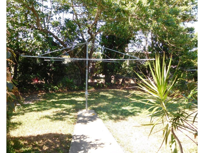 1/114 Balaclava Road, Earlville QLD 4870