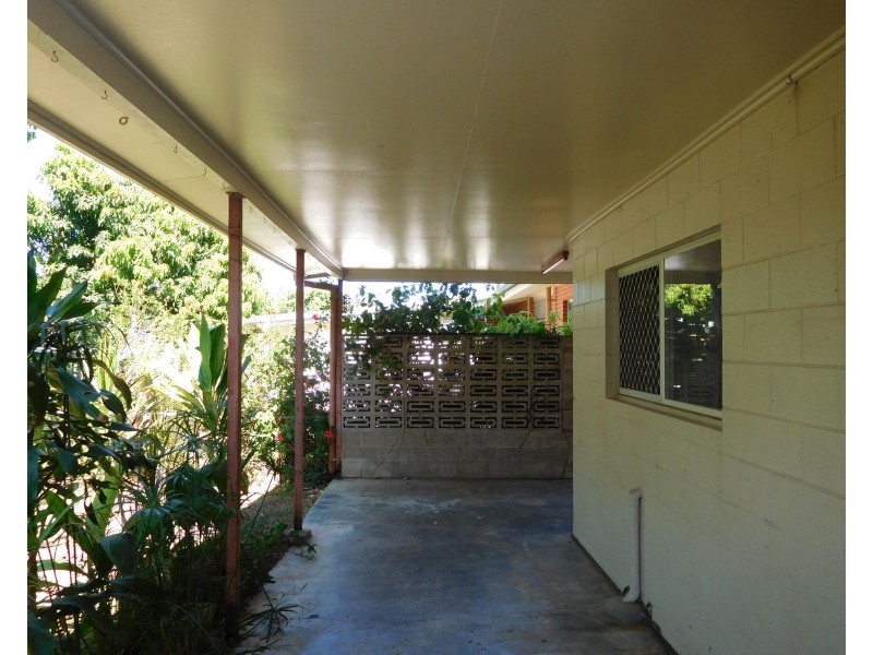 1/114 Balaclava Road, Earlville QLD 4870