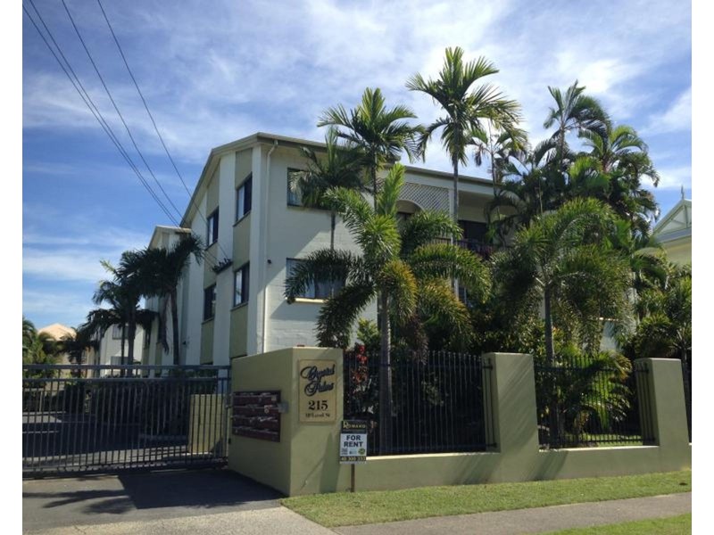 5/215 McLeod Street, Cairns North QLD 4870