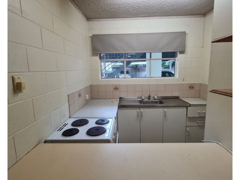 5/215 McLeod Street, Cairns North QLD 4870