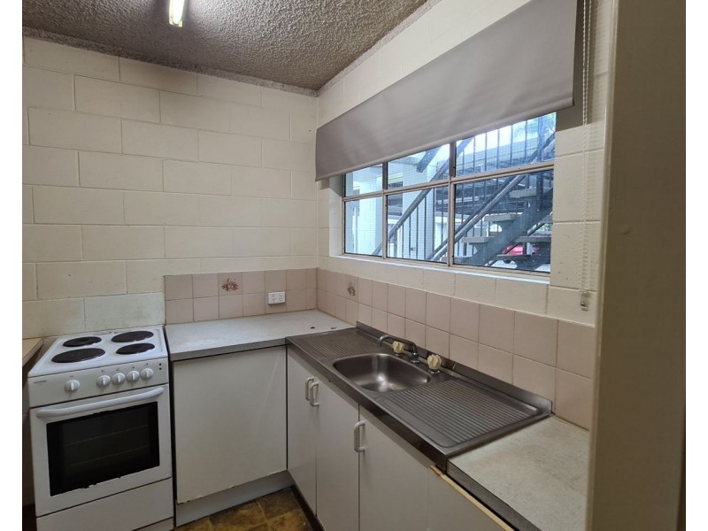 5/215 McLeod Street, Cairns North QLD 4870