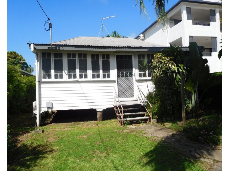 228 Grafton Street, Cairns North QLD 4870