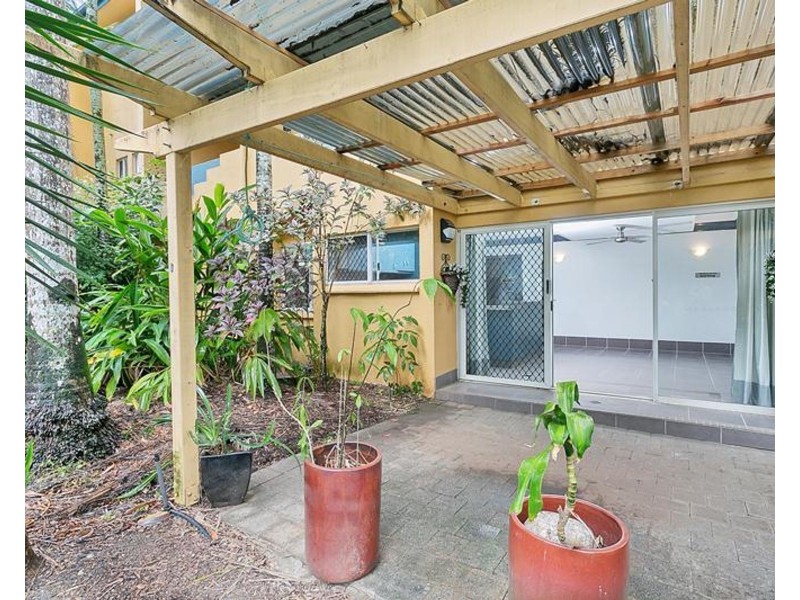 1/1 Chester Court, Manunda QLD 4870
