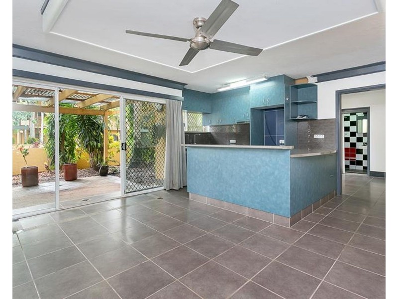 1/1 Chester Court, Manunda QLD 4870