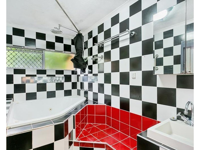 1/1 Chester Court, Manunda QLD 4870