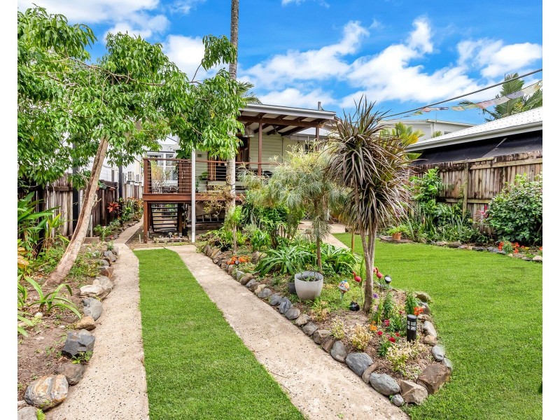 22 Pembroke Street, Parramatta Park QLD 4870