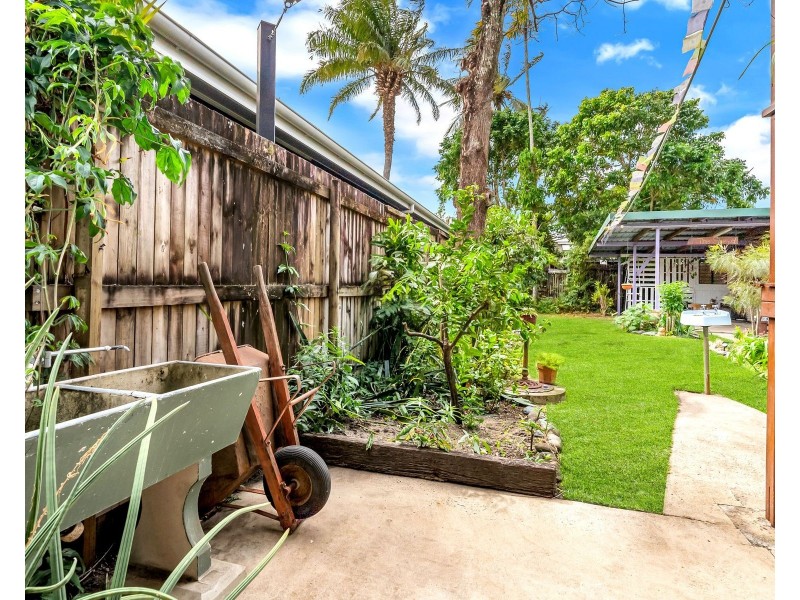 22 Pembroke Street, Parramatta Park QLD 4870