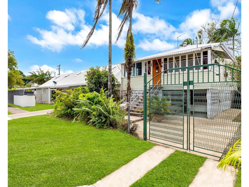 22 Pembroke Street, Parramatta Park QLD 4870