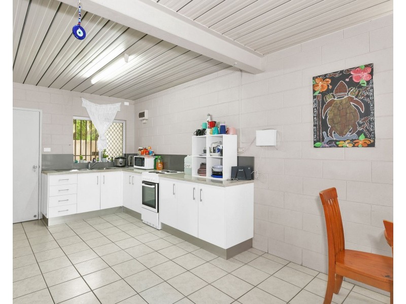 3/97-101 Mann Street, Westcourt QLD 4870