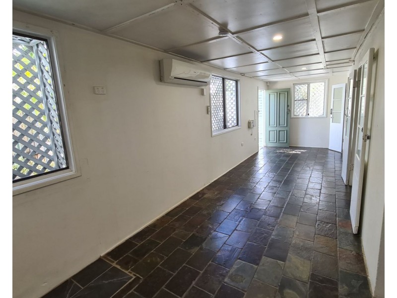 2/25-27 Maranoa Street, Parramatta Park QLD 4870