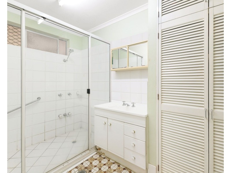 19 Mulligan Street, Manoora QLD 4870